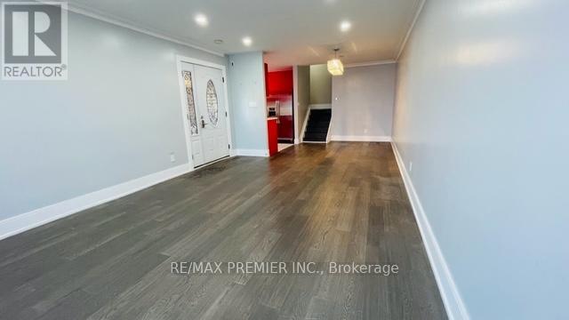 102 Northover Street, Toronto (Glenfield-Jane Heights), Ontario  M3L 1W7 - Photo 7 - W12394092