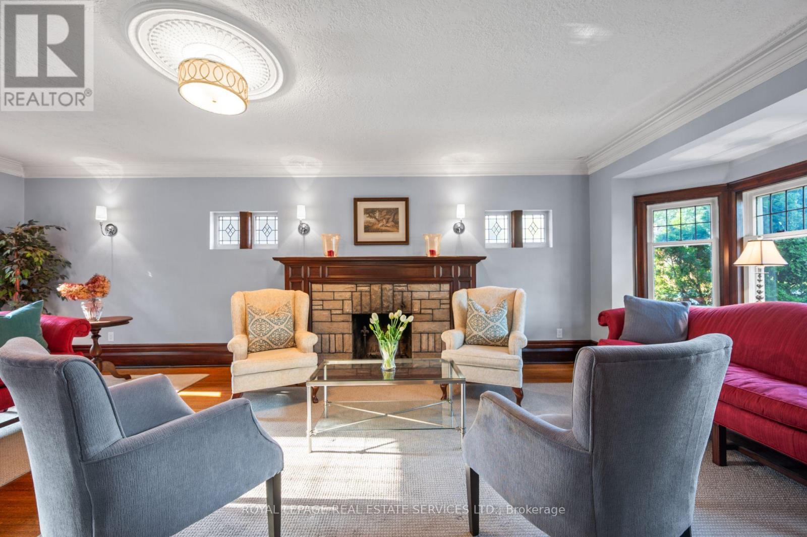 Property at 64 GRENVIEW BOULEVARD N image 4