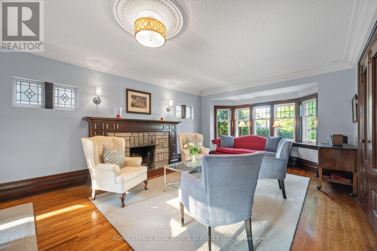 Property at 64 GRENVIEW BOULEVARD N image 5