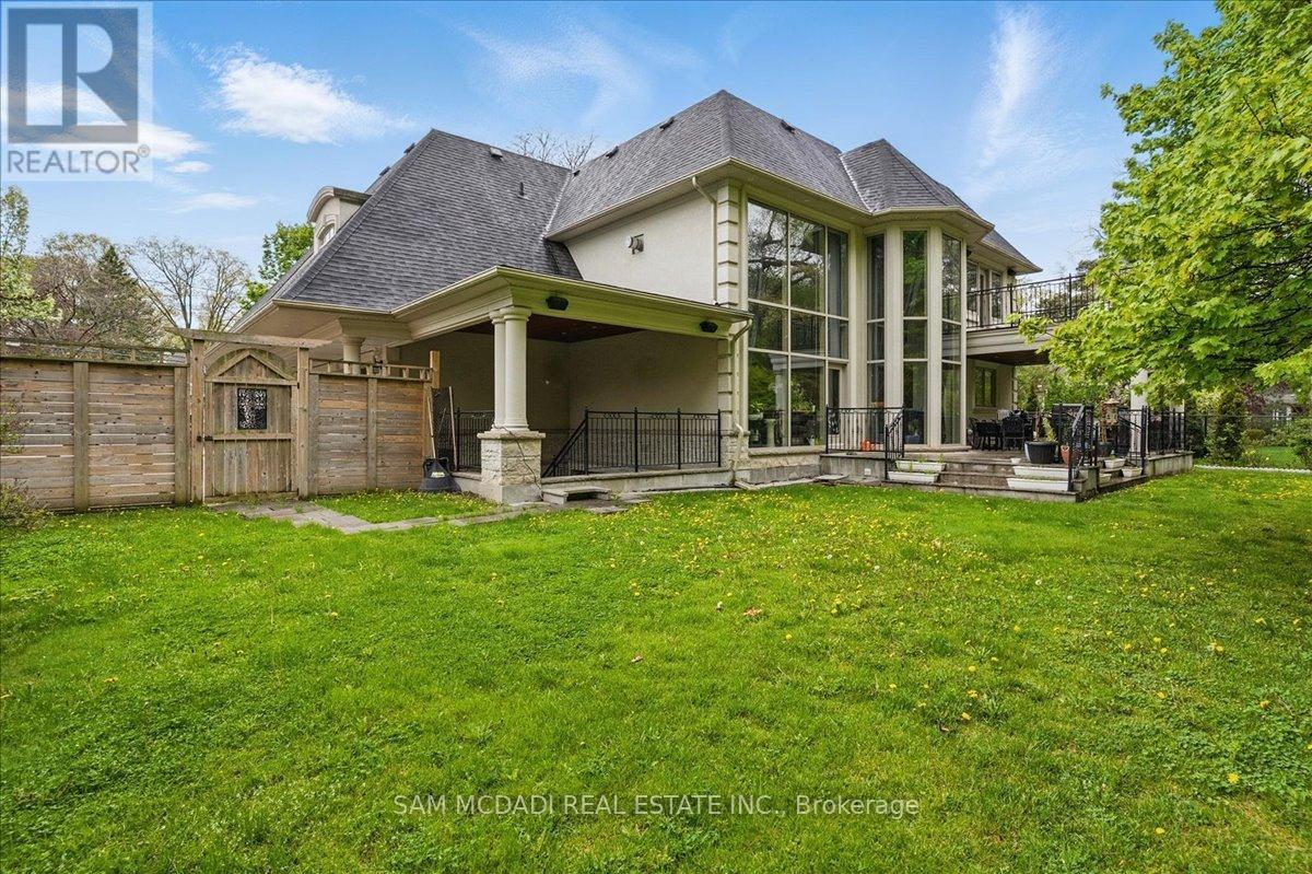 883 Parkland Avenue, Mississauga, Ontario  L5H 3G6 - Photo 49 - W12394131