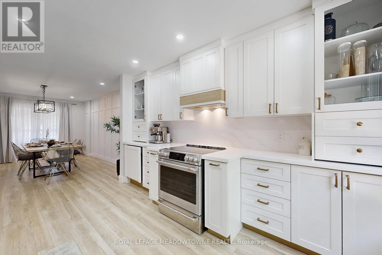 365 Celtic Drive, Hamilton, Ontario  L8E 4N1 - Photo 18 - X12393929