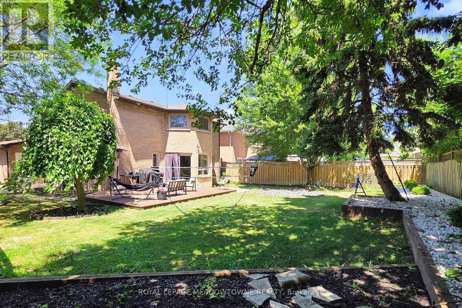 365 Celtic Drive, Hamilton, Ontario  L8E 4N1 - Photo 45 - X12393929