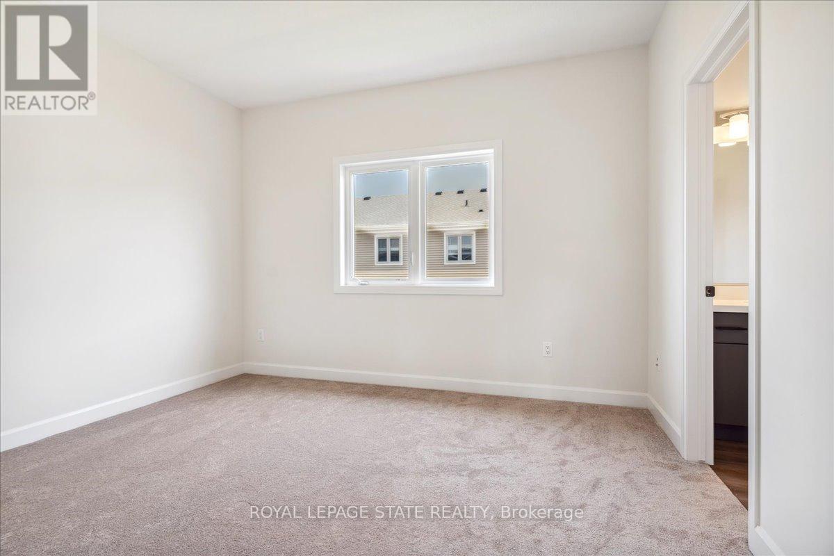 5b Shores Lane, Fort Erie, Ontario  L0S 1B0 - Photo 17 - X12393951