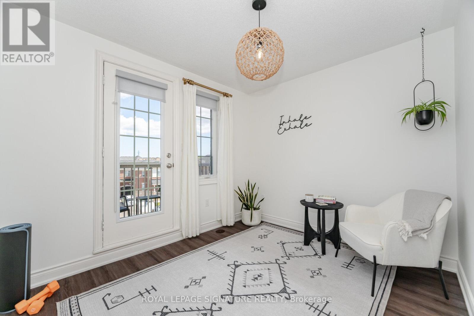 99 Burke Street, Hamilton (Waterdown), Ontario  L8B 0T8 - Photo 20 - X12394076