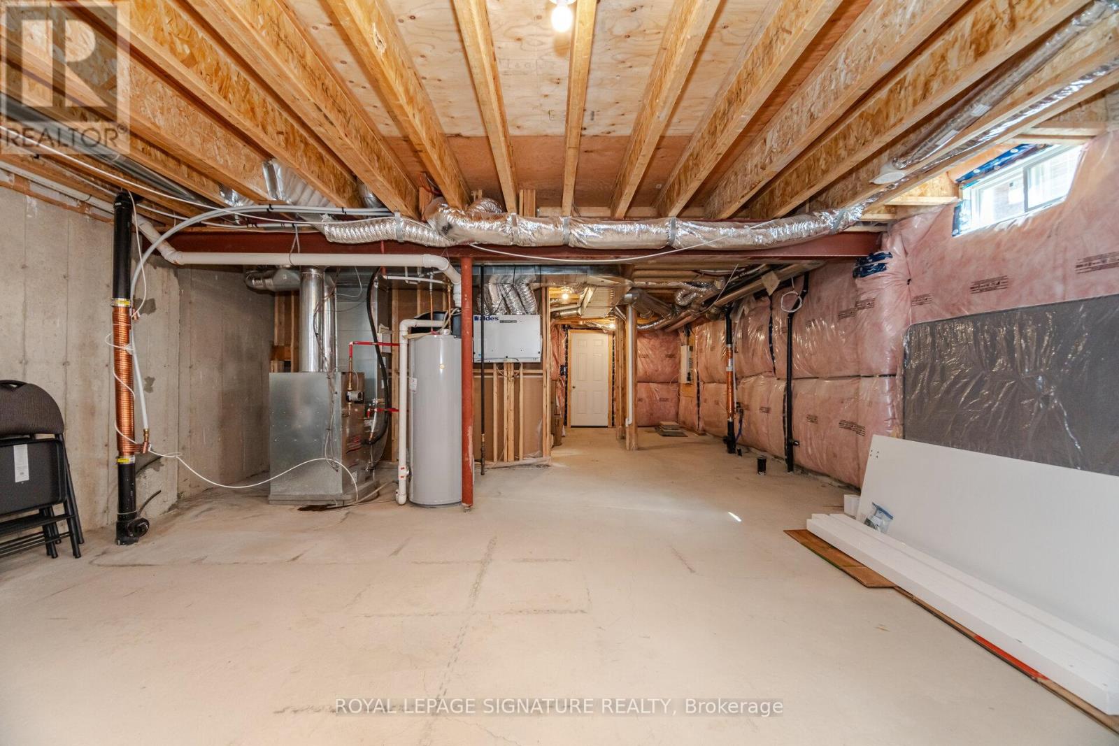 99 Burke Street, Hamilton (Waterdown), Ontario  L8B 0T8 - Photo 32 - X12394076