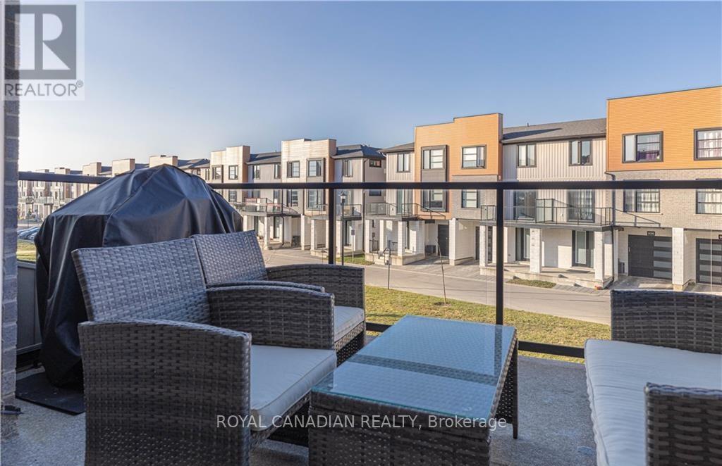 152 - 925 Manhattan Way, London North, Ontario  N6H 0J7 - Photo 10 - X12394089