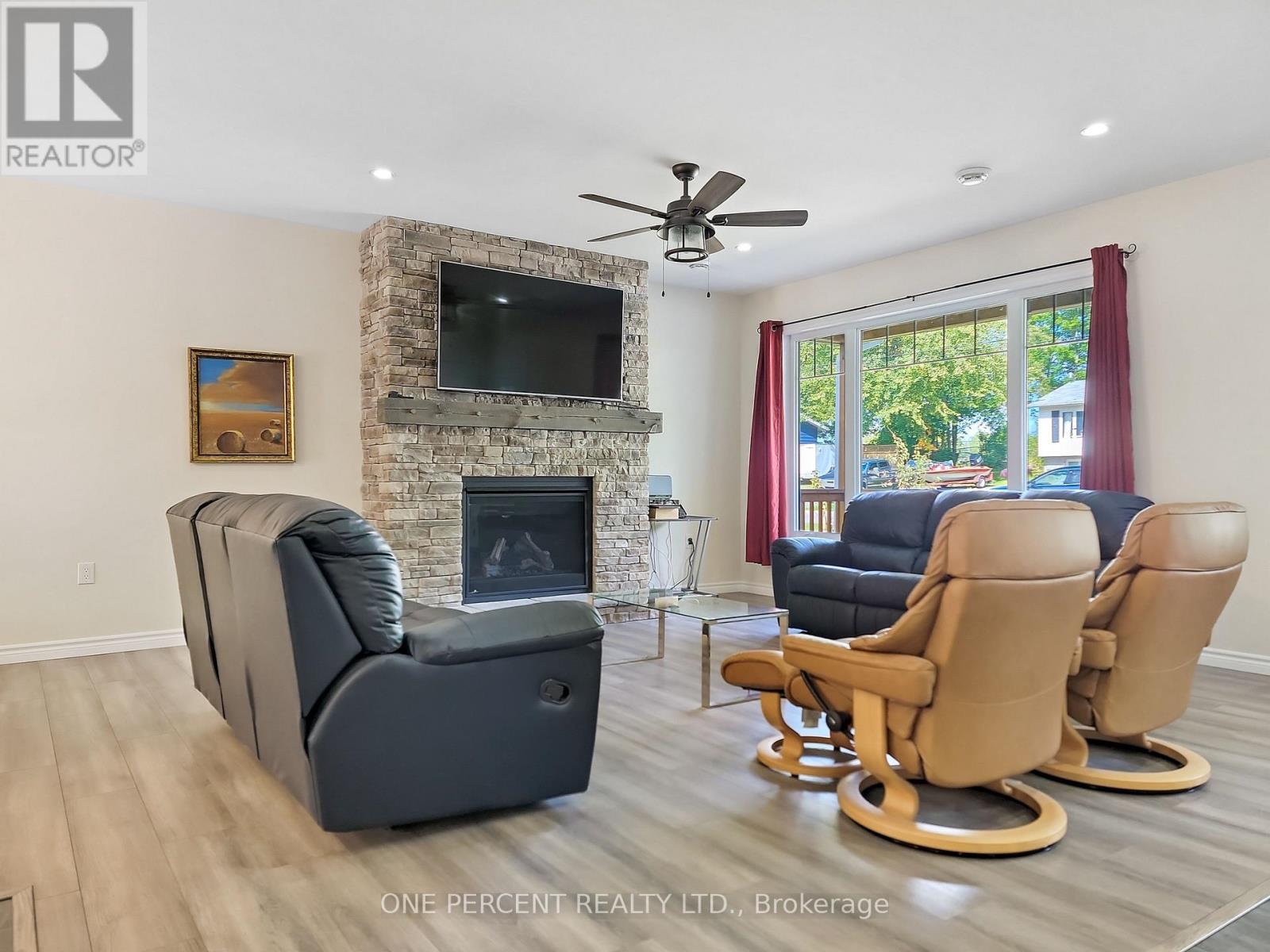 13 Crawford Drive, Marmora And Lake (Marmora Ward), Ontario  K0K 2M0 - Photo 10 - X12394125