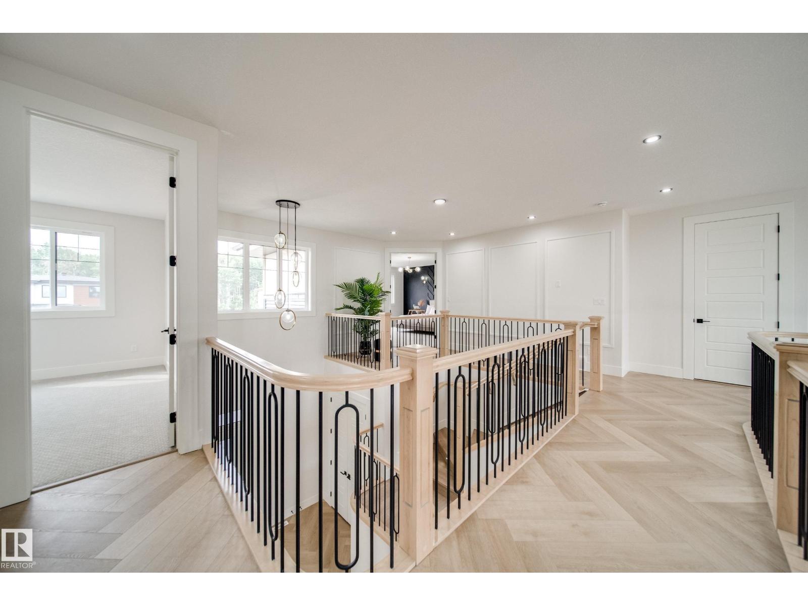 4004 Ginsburg Cr Nw, Edmonton, Alberta  T5T 4V2 - Photo 33 - E4457018