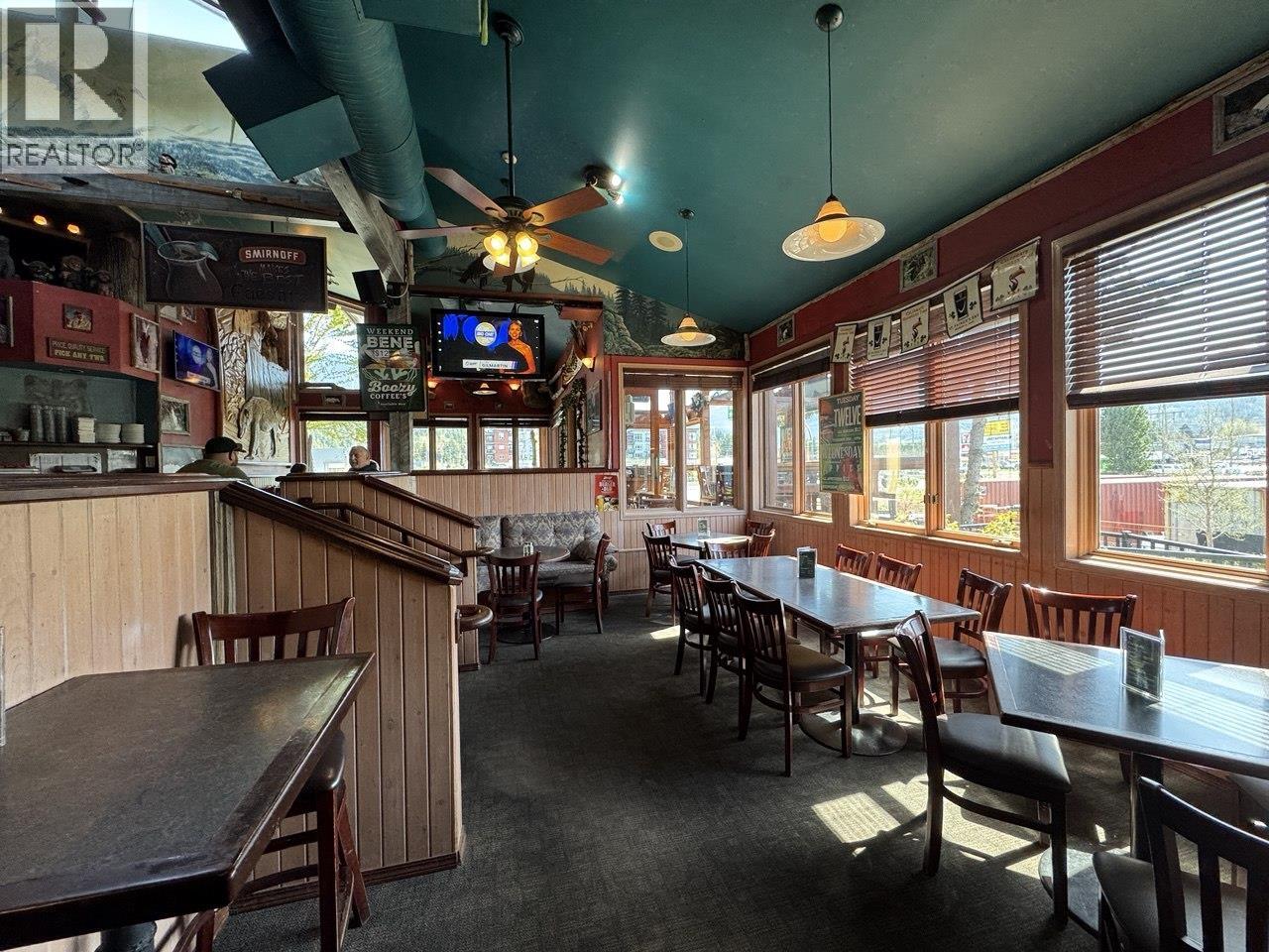 40452 Government Road, Squamish, British Columbia  V0N 1T0 - Photo 17 - C8071943