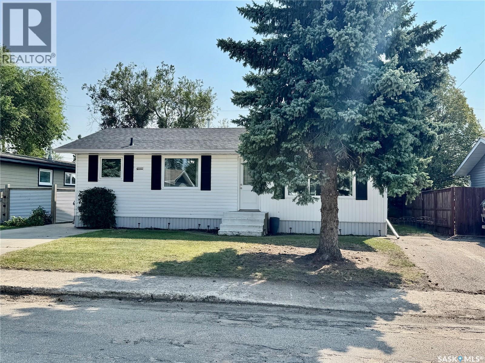12 King Crescent, Humboldt, Saskatchewan  S0K 2A0 - Photo 30 - SK017885