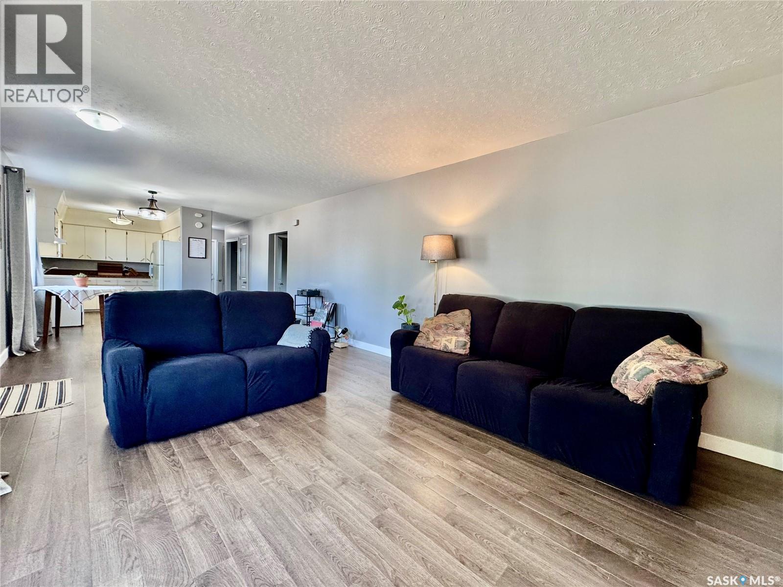 12 King Crescent, Humboldt, Saskatchewan  S0K 2A0 - Photo 8 - SK017885