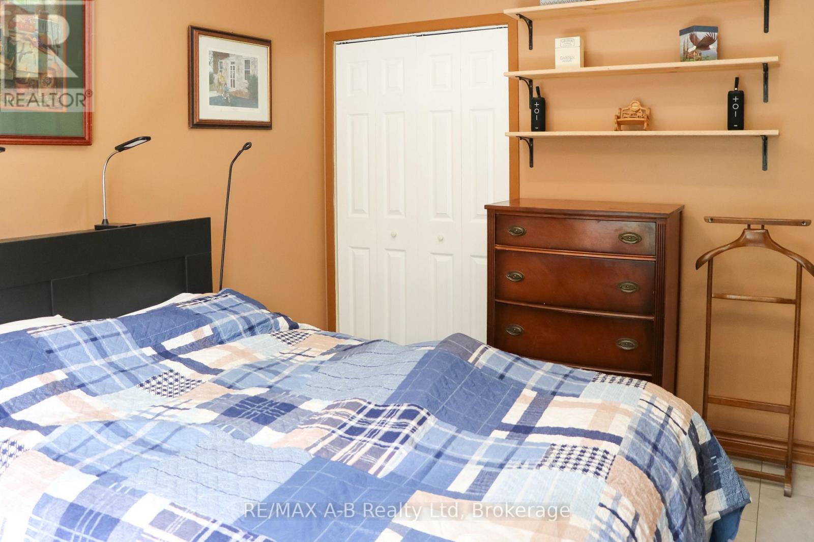 191 Cedar Street, Perth East (Crystal Lake), Ontario  N5A 6S6 - Photo 49 - X12365748