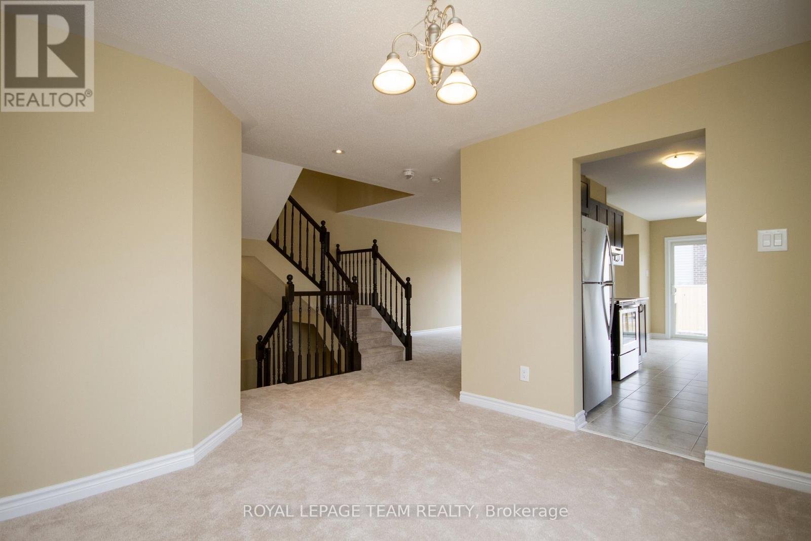 464 Brettonwood Ridge, Ottawa, Ontario  K2T 0K7 - Photo 14 - X12367901