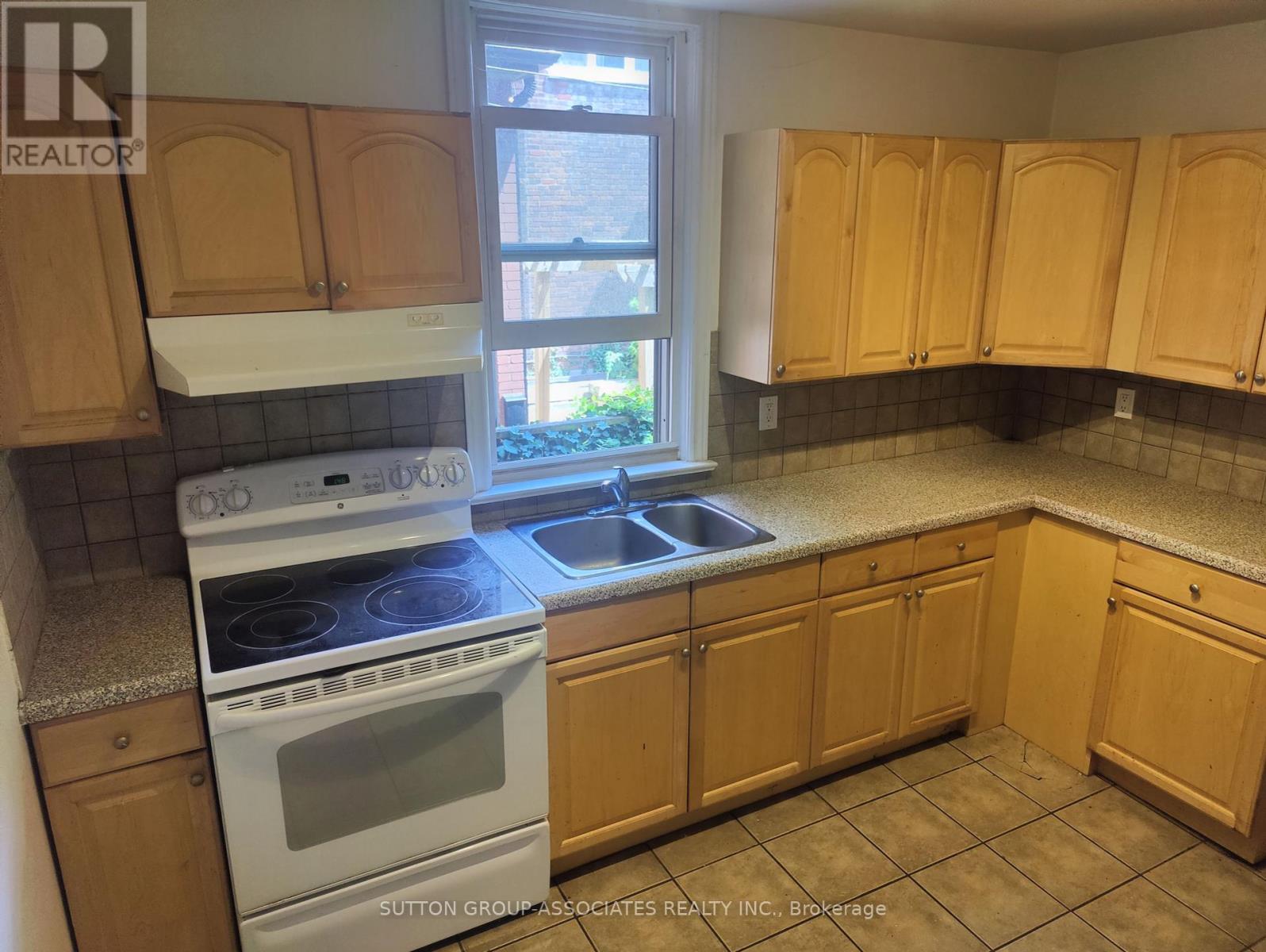 1 - 115 Marion Street, Toronto, Ontario  M6R 1E6 - Photo 6 - W12345523