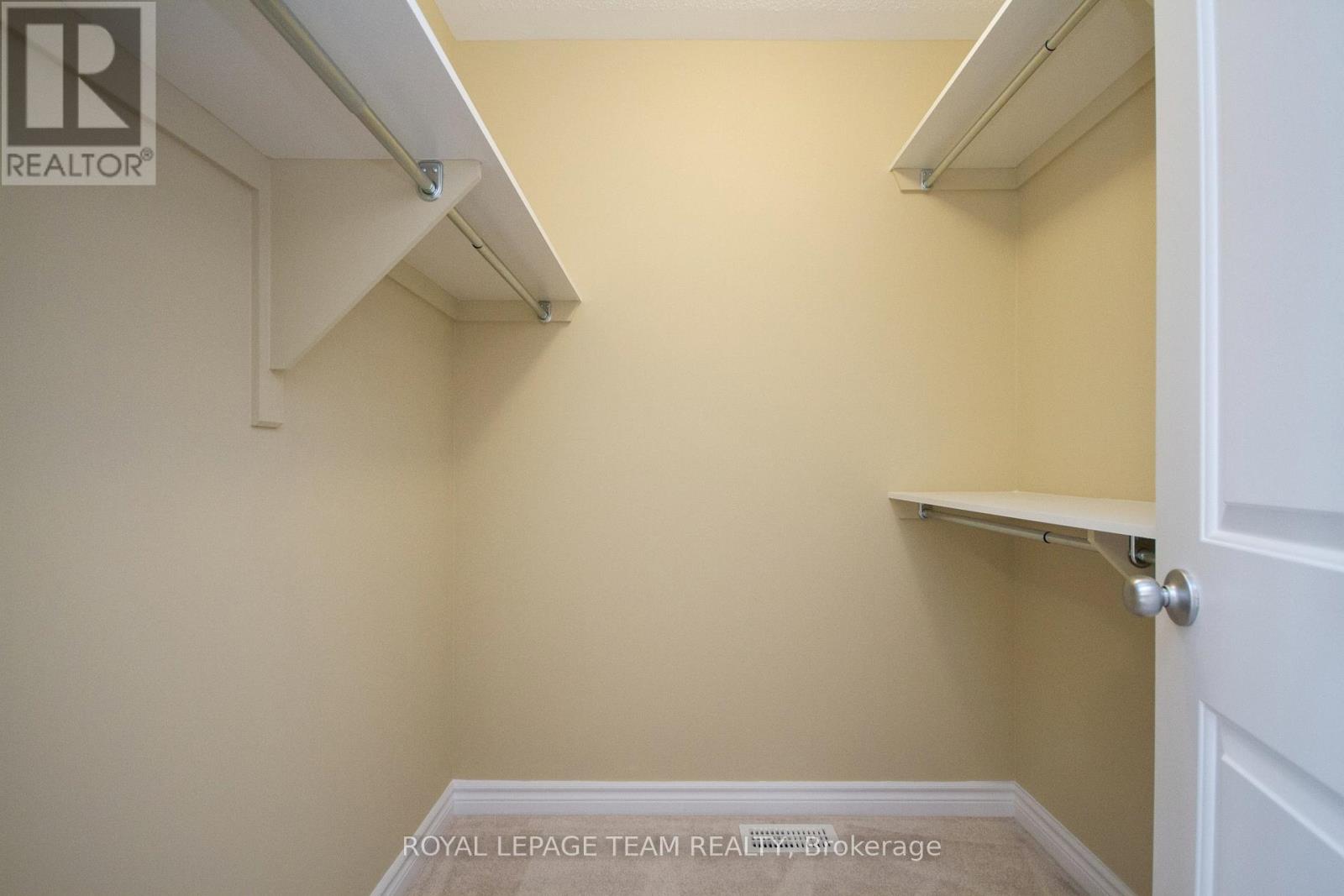 464 Brettonwood Ridge, Ottawa, Ontario  K2T 0K7 - Photo 26 - X12367901