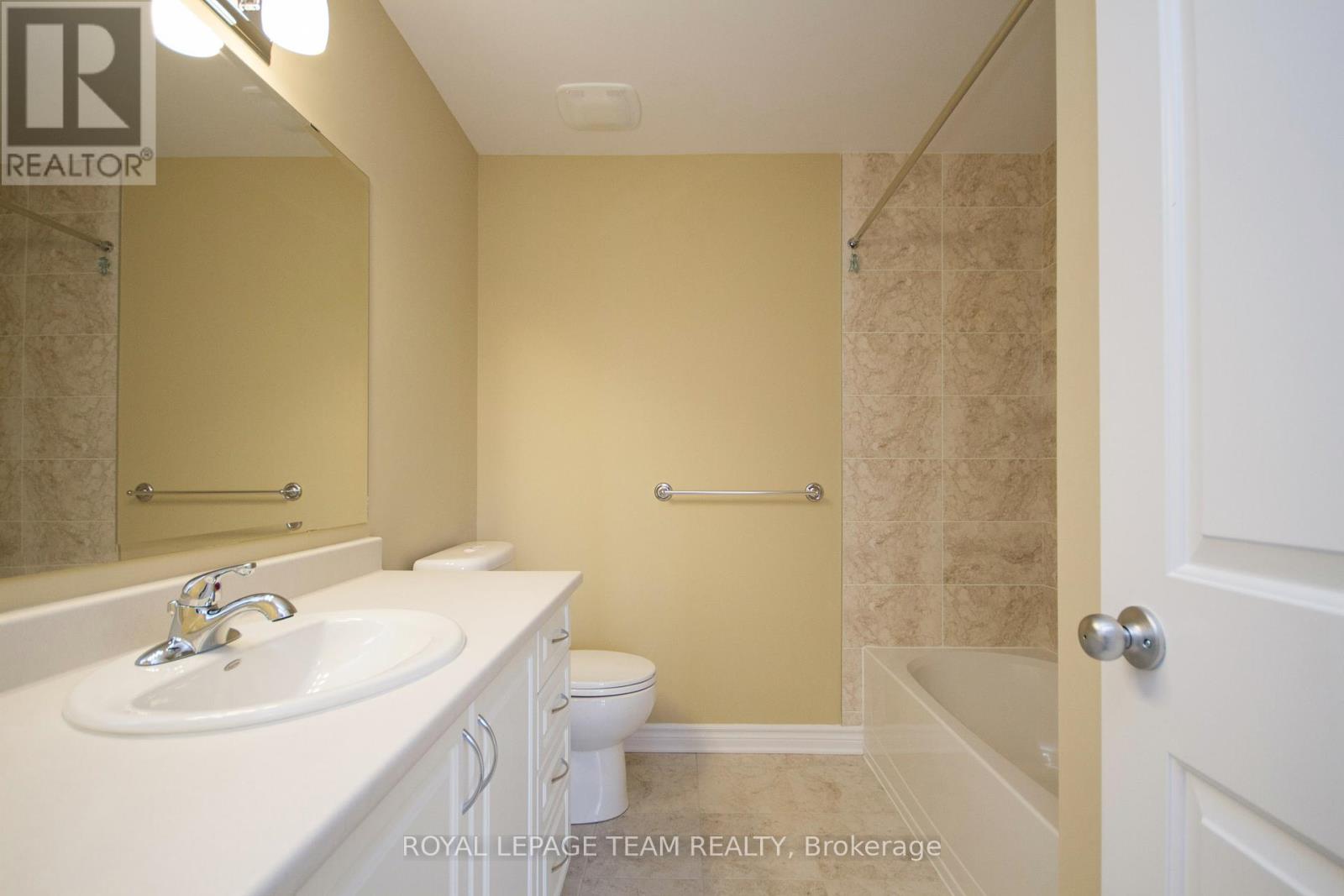 464 Brettonwood Ridge, Ottawa, Ontario  K2T 0K7 - Photo 35 - X12367901