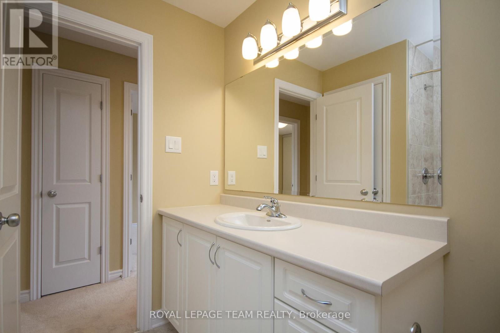 464 Brettonwood Ridge, Ottawa, Ontario  K2T 0K7 - Photo 36 - X12367901