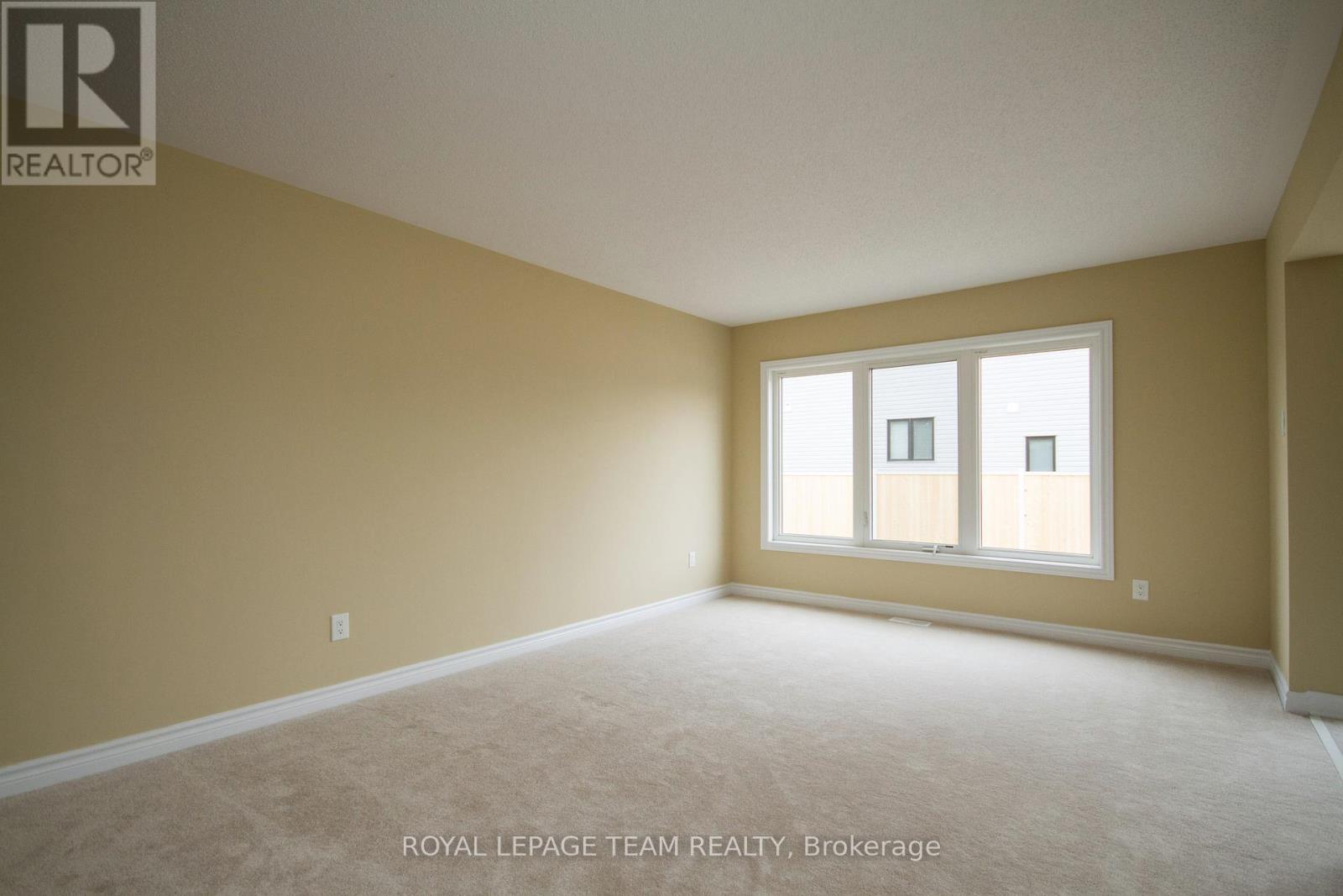 464 Brettonwood Ridge, Ottawa, Ontario  K2T 0K7 - Photo 7 - X12367901