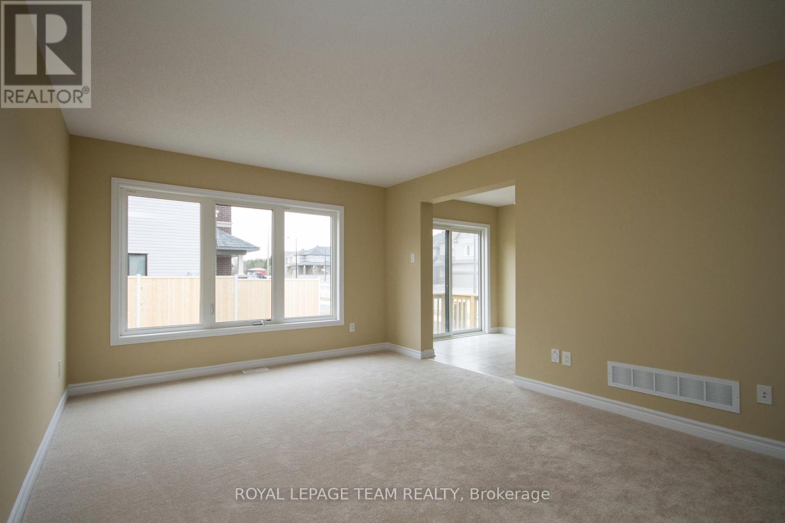 464 Brettonwood Ridge, Ottawa, Ontario  K2T 0K7 - Photo 8 - X12367901