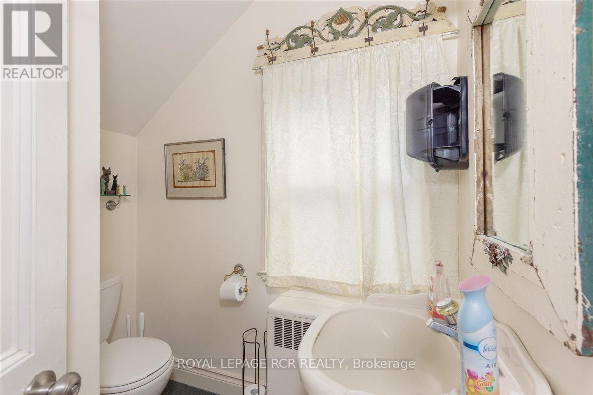 50 Wellington Street E, Aurora (Aurora Village), Ontario  L4G 1H5 - Photo 22 - N12393789