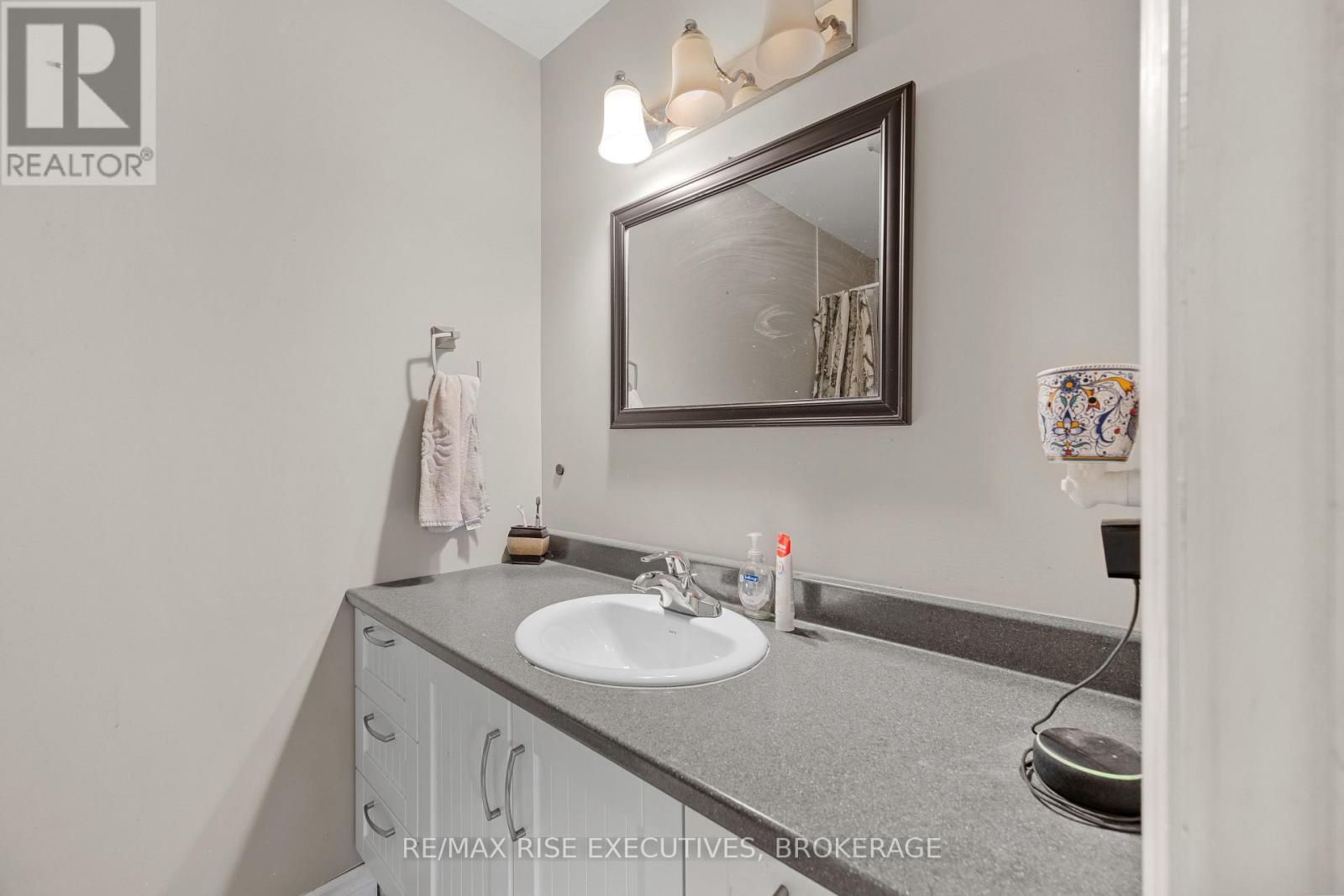 828 Bigham Court, Kingston, Ontario  K7M 7Y4 - Photo 23 - X12394335