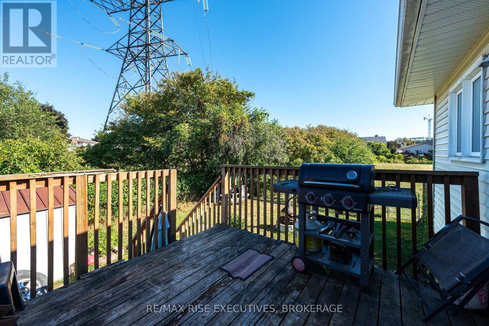 828 Bigham Court, Kingston, Ontario  K7M 7Y4 - Photo 6 - X12394335