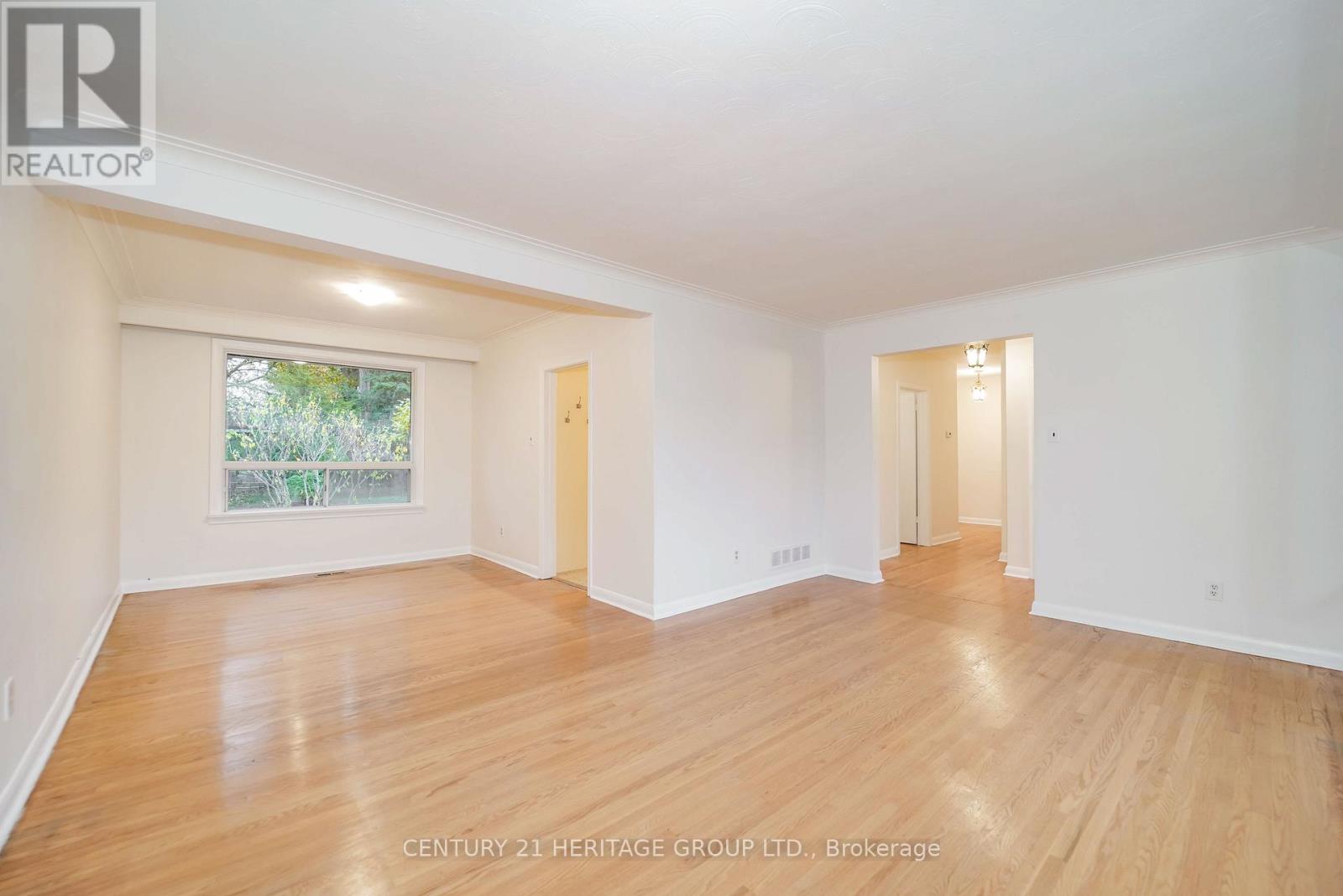 35 Caswell Drive, Toronto, Ontario  M2M 3M2 - Photo 9 - C12291973