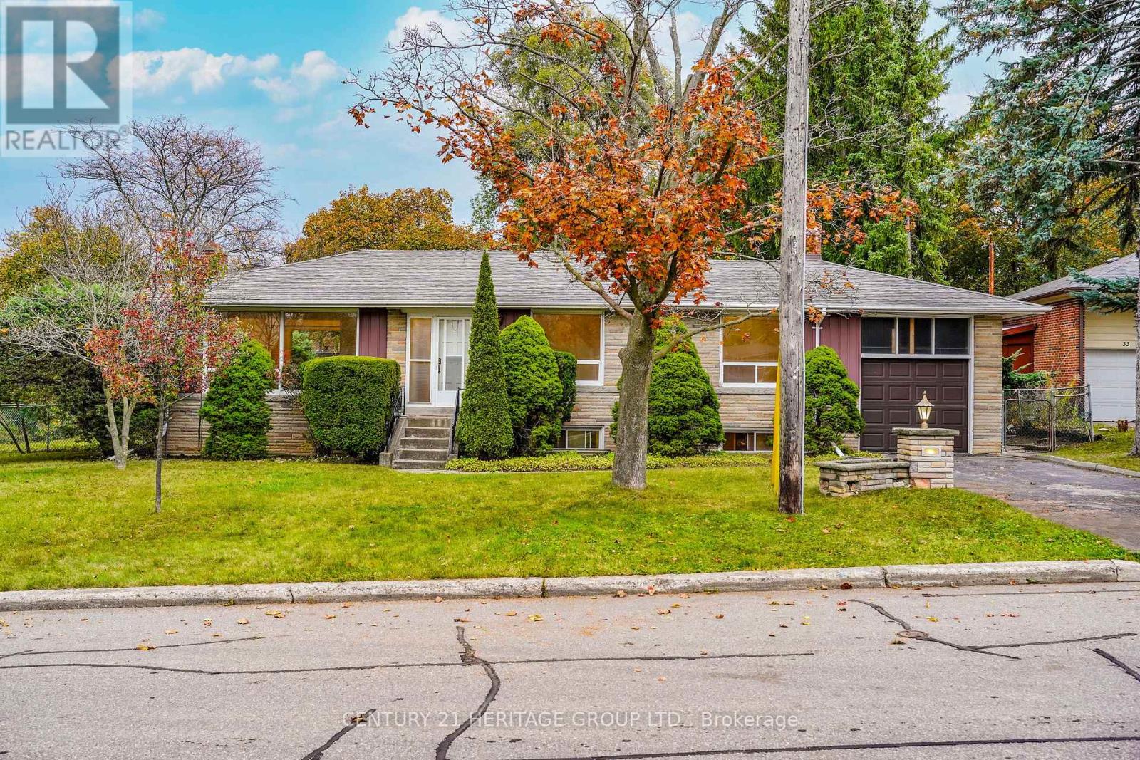 35 Caswell Drive, Toronto, Ontario  M2M 3M2 - Photo 7 - C12291973