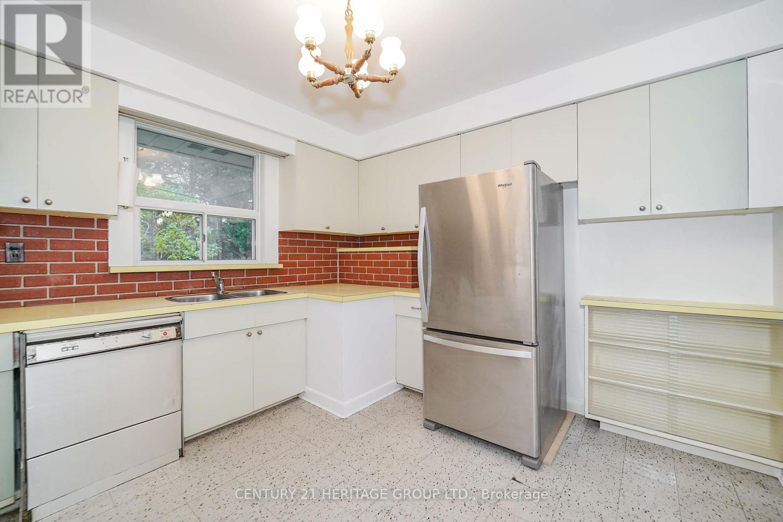 35 Caswell Drive, Toronto, Ontario  M2M 3M2 - Photo 13 - C12291973