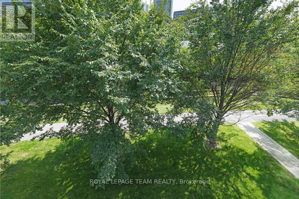 324 - 300c Lett Street, Ottawa, Ontario  K1R 0A8 - Photo 27 - X12394364