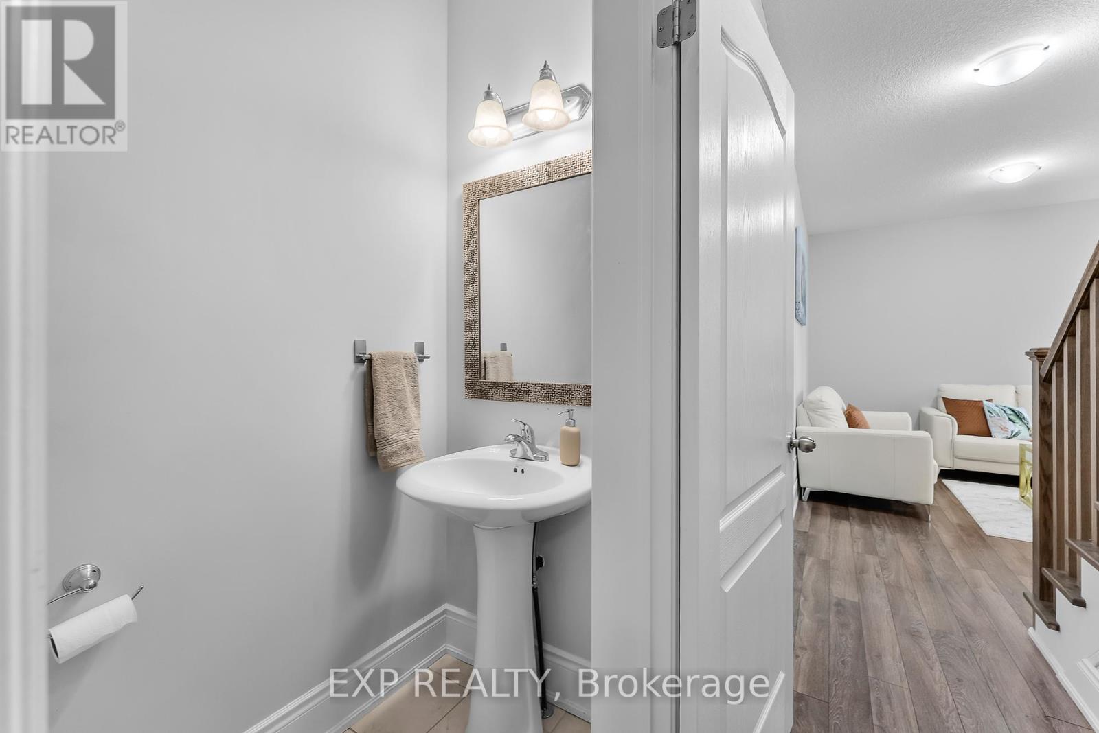 85 Sunset Way, Thorold, Ontario  L2V 0C7 - Photo 9 - X12394359