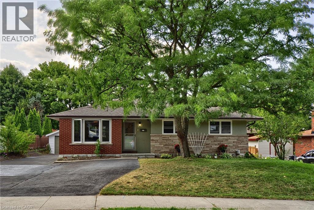 Property at 8 HEATHER Avenue image 2