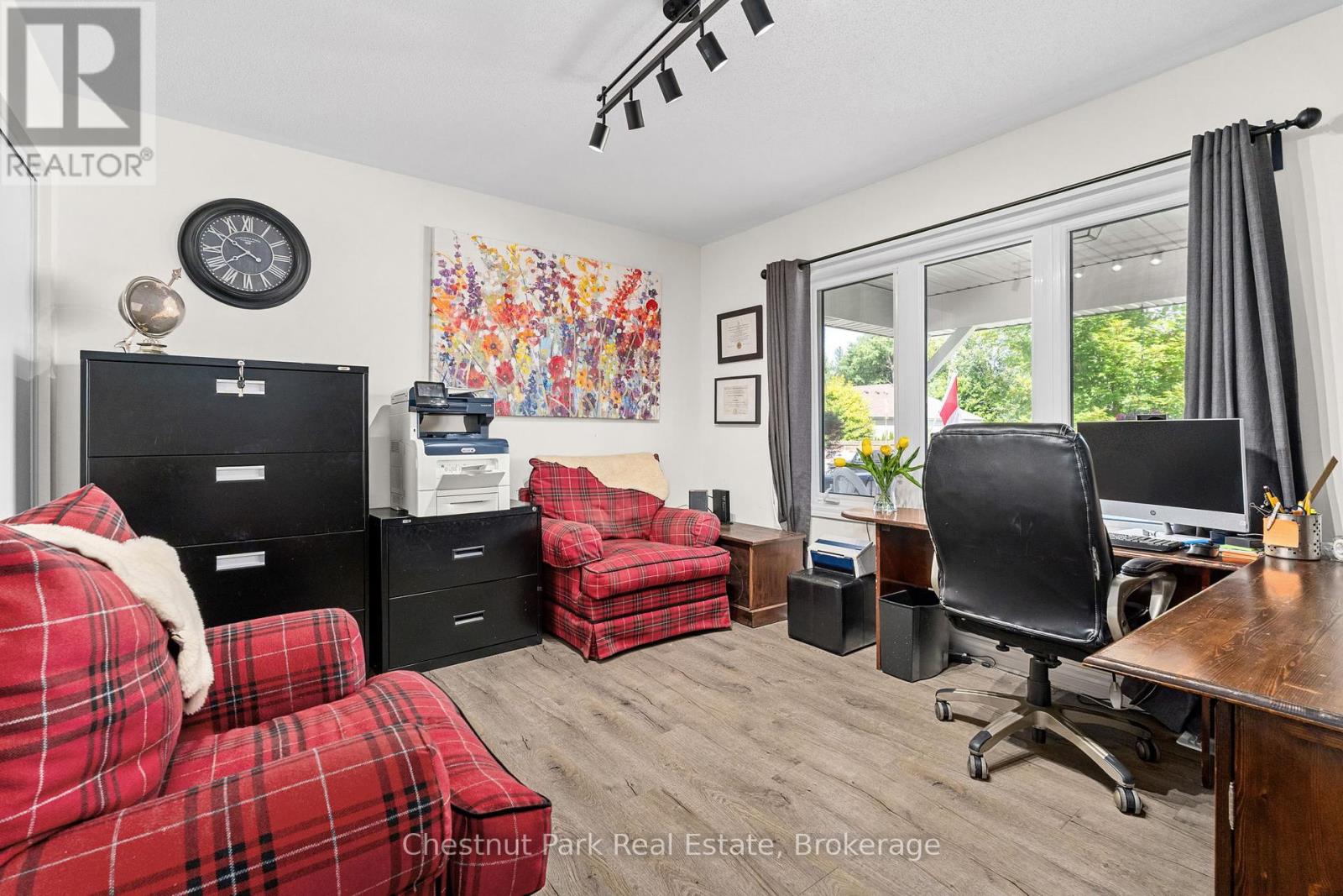 17 Windsong Crescent, Bracebridge (Macaulay), Ontario  P1L 1W9 - Photo 21 - X12394258