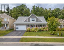 17 WINDSONG CRESCENT, Bracebridge, Ontario