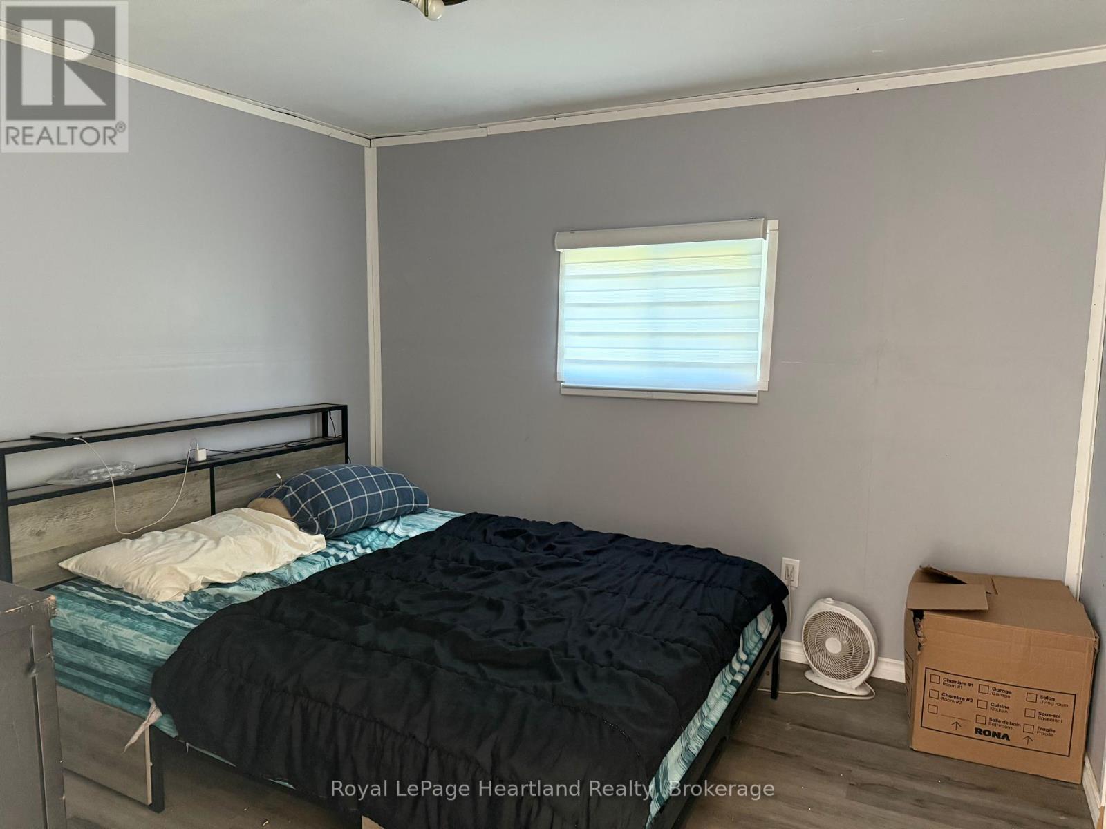 75049 Hensall Road, Huron East (Tuckersmith), Ontario  N0K 1W0 - Photo 12 - X12394314