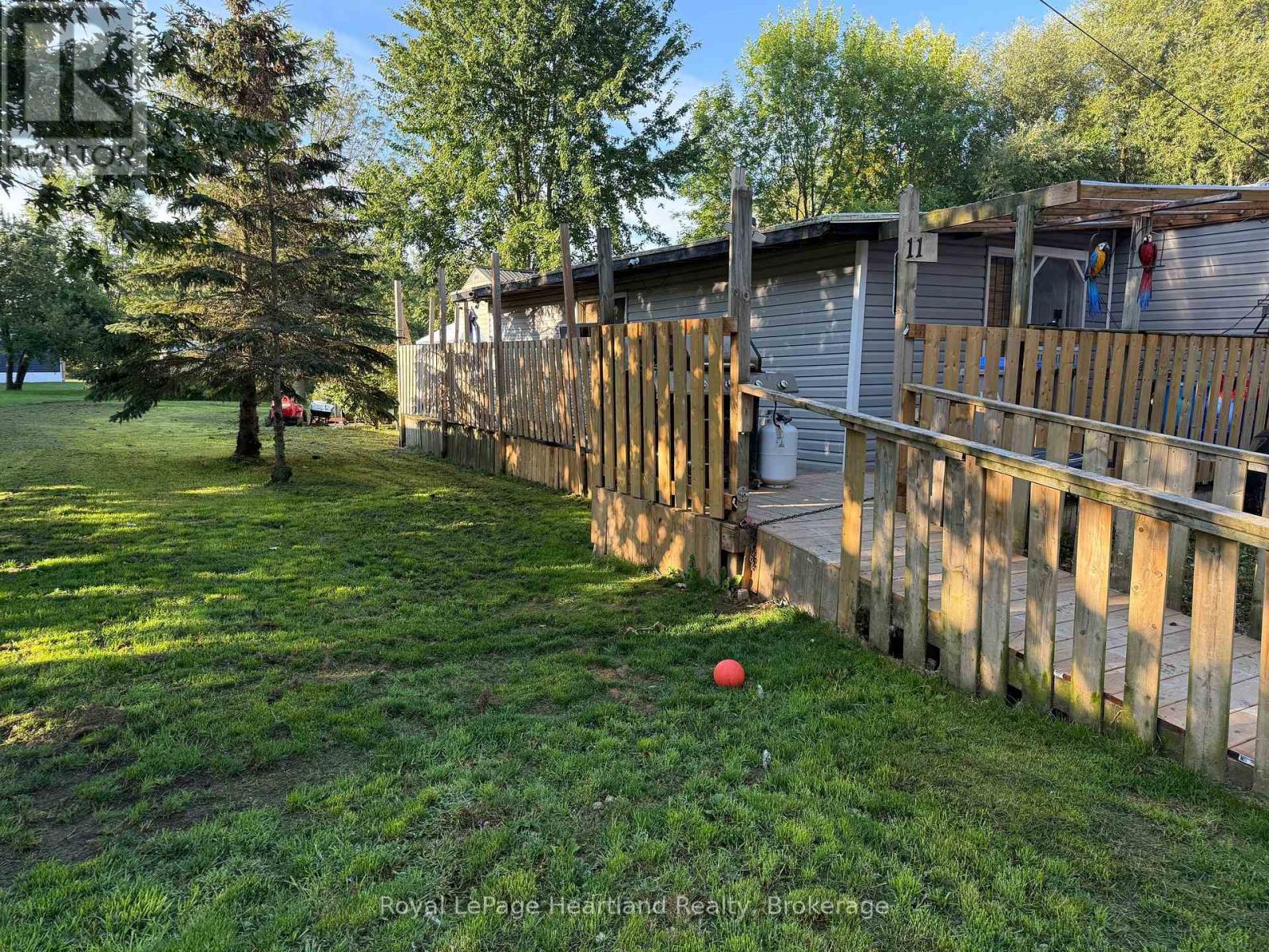 75049 Hensall Road, Huron East (Tuckersmith), Ontario  N0K 1W0 - Photo 2 - X12394314