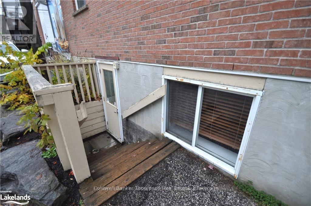 Unit 7 - 8 West Street N, Huntsville, Ontario  P1H 2B6 - Photo 3 - X12394413