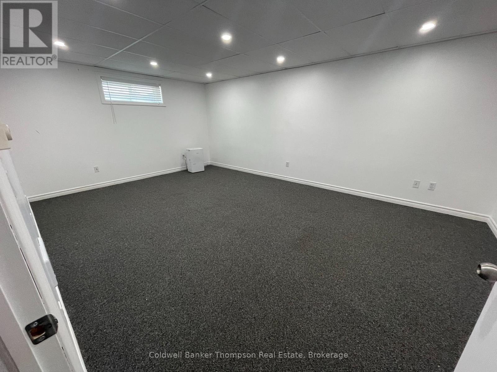 Unit 7 - 8 West Street N, Huntsville, Ontario  P1H 2B6 - Photo 4 - X12394413