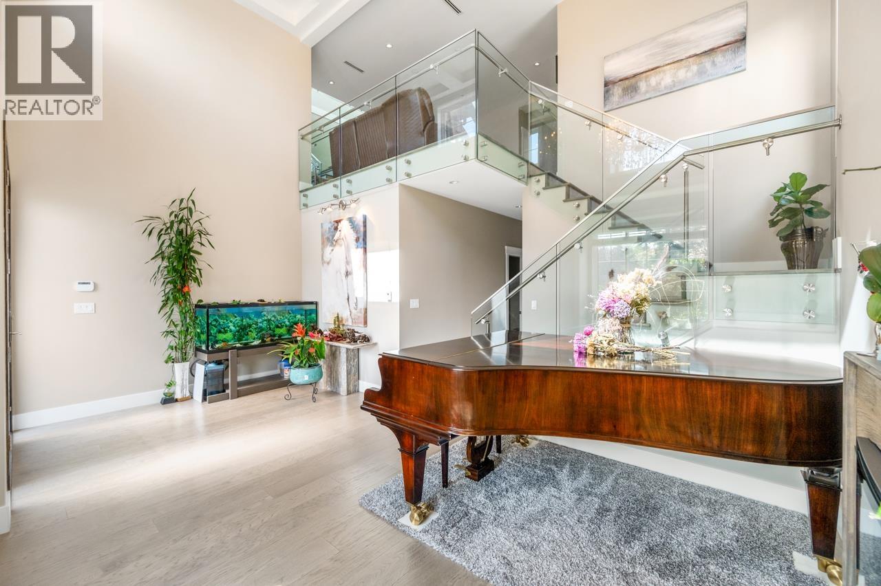 Property at 4591 TRIMARAN DRIVE image 4