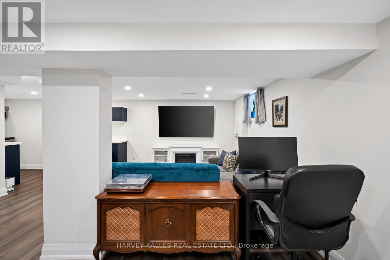 89 Charleswood Drive, Toronto (Clanton Park), Ontario  M3H 1X5 - Photo 30 - C12394134