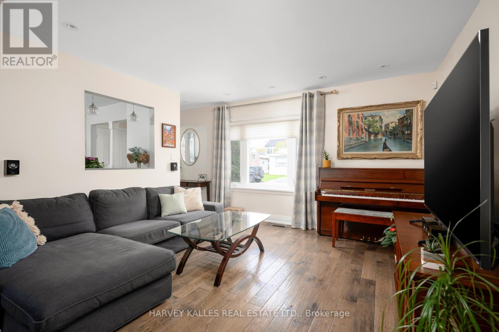 89 Charleswood Drive, Toronto (Clanton Park), Ontario  M3H 1X5 - Photo 9 - C12394134