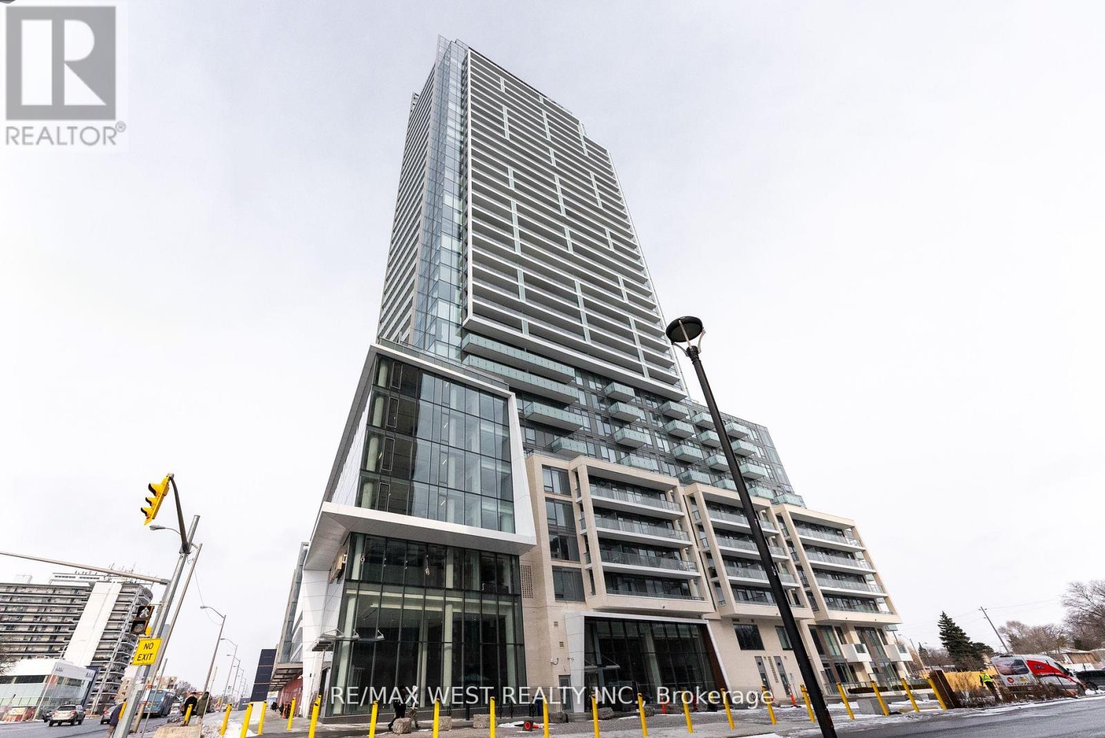314 - 8 Olympic Garden, Toronto, Ontario  M2M 0B9 - Photo 2 - C12394206