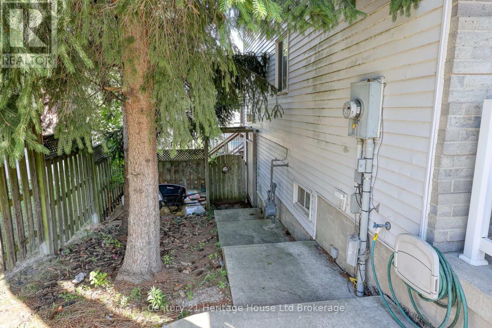 60 Canrobert Street, Woodstock, Ontario  N4S 8W9 - Photo 35 - X12394397