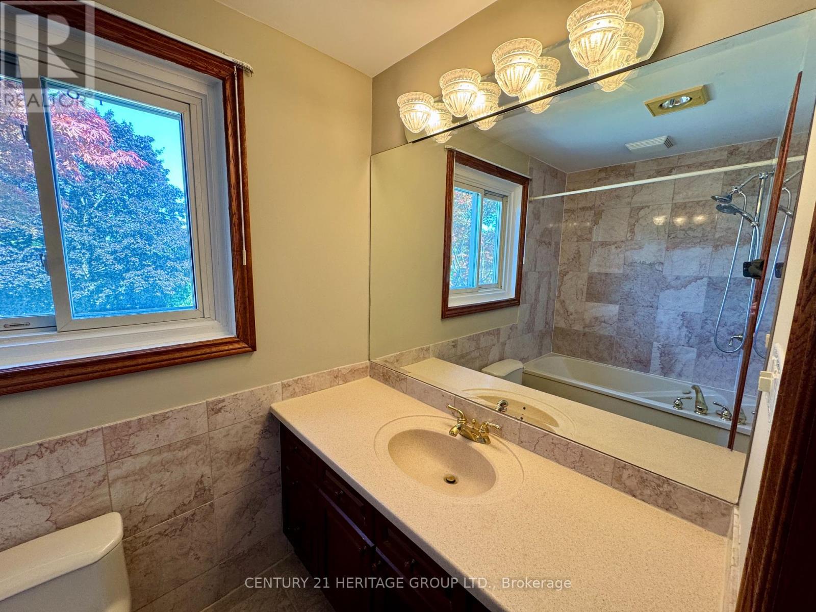 584 Arnhem Drive, Oshawa (O'neill), Ontario  L1G 2J6 - Photo 19 - E12394169