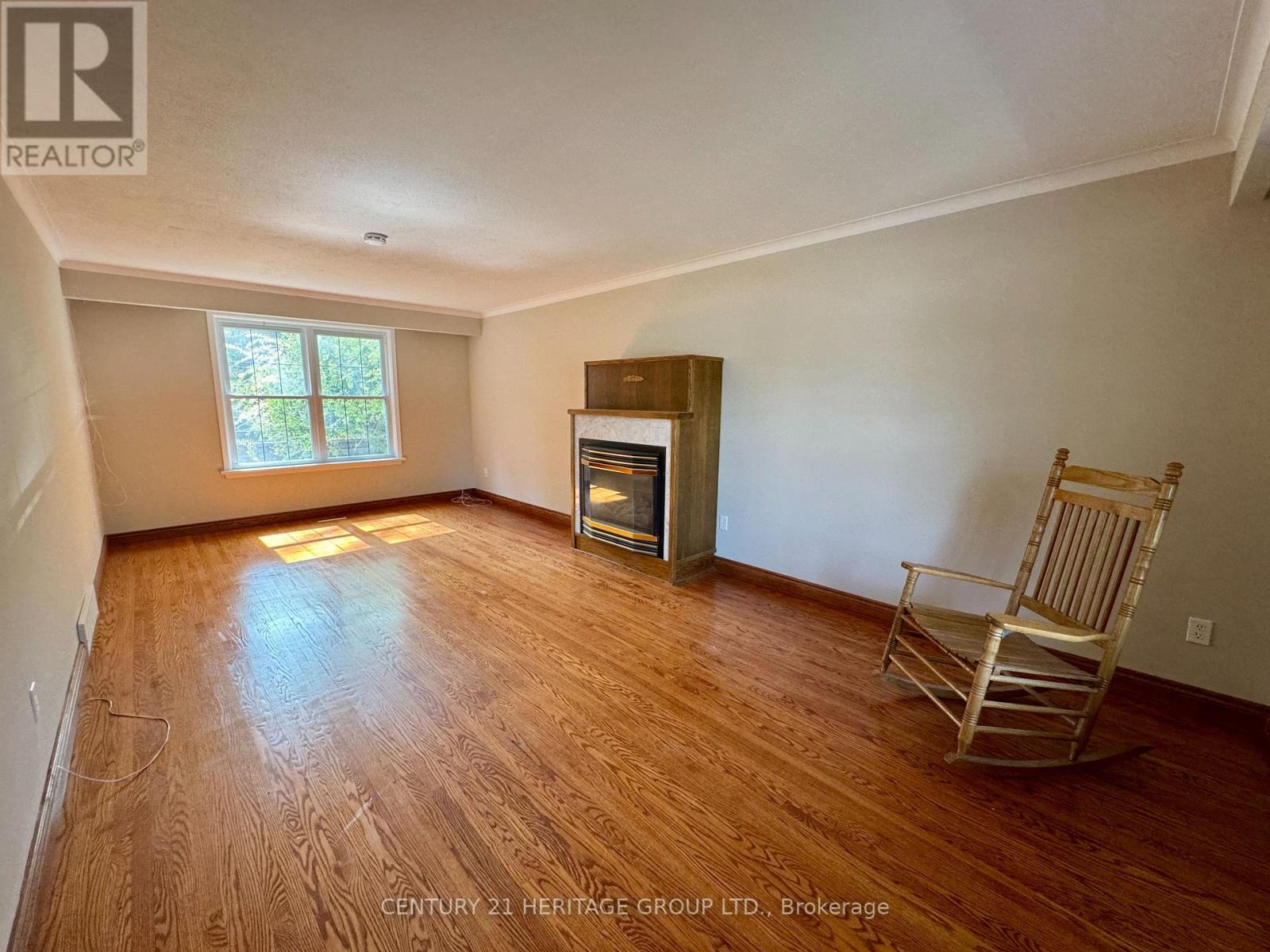 584 Arnhem Drive, Oshawa (O'neill), Ontario  L1G 2J6 - Photo 3 - E12394169
