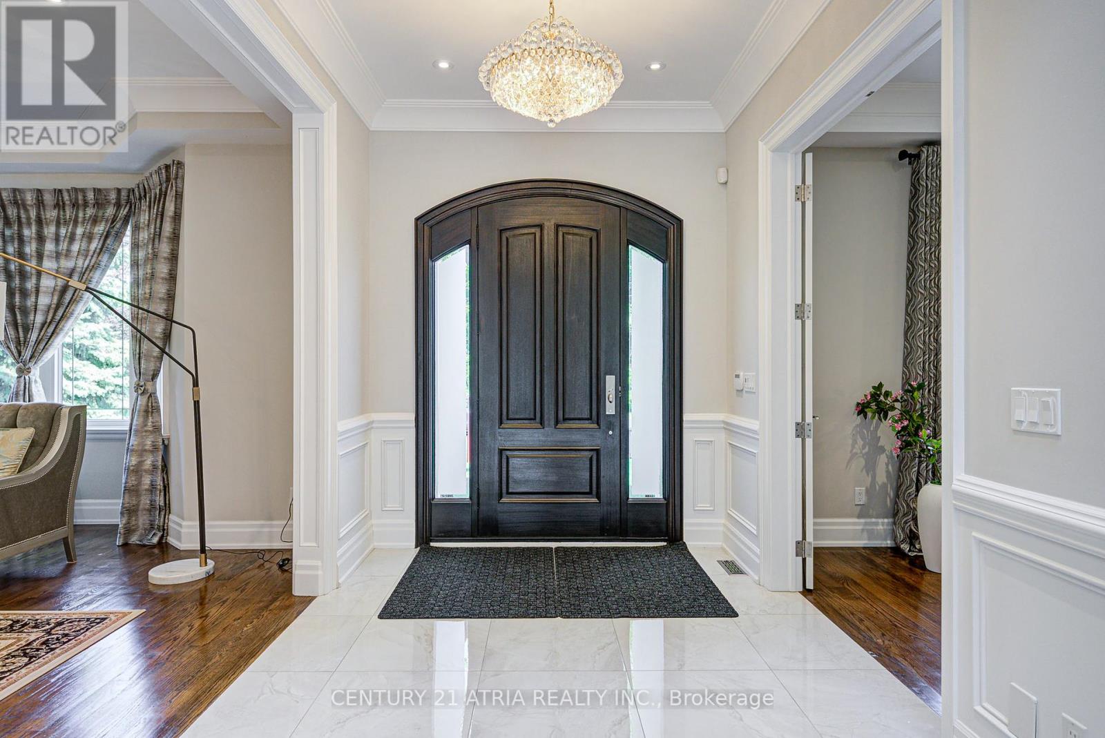 27 Tefley Road, Toronto, Ontario  M2M 1C5 - Photo 2 - C12392270