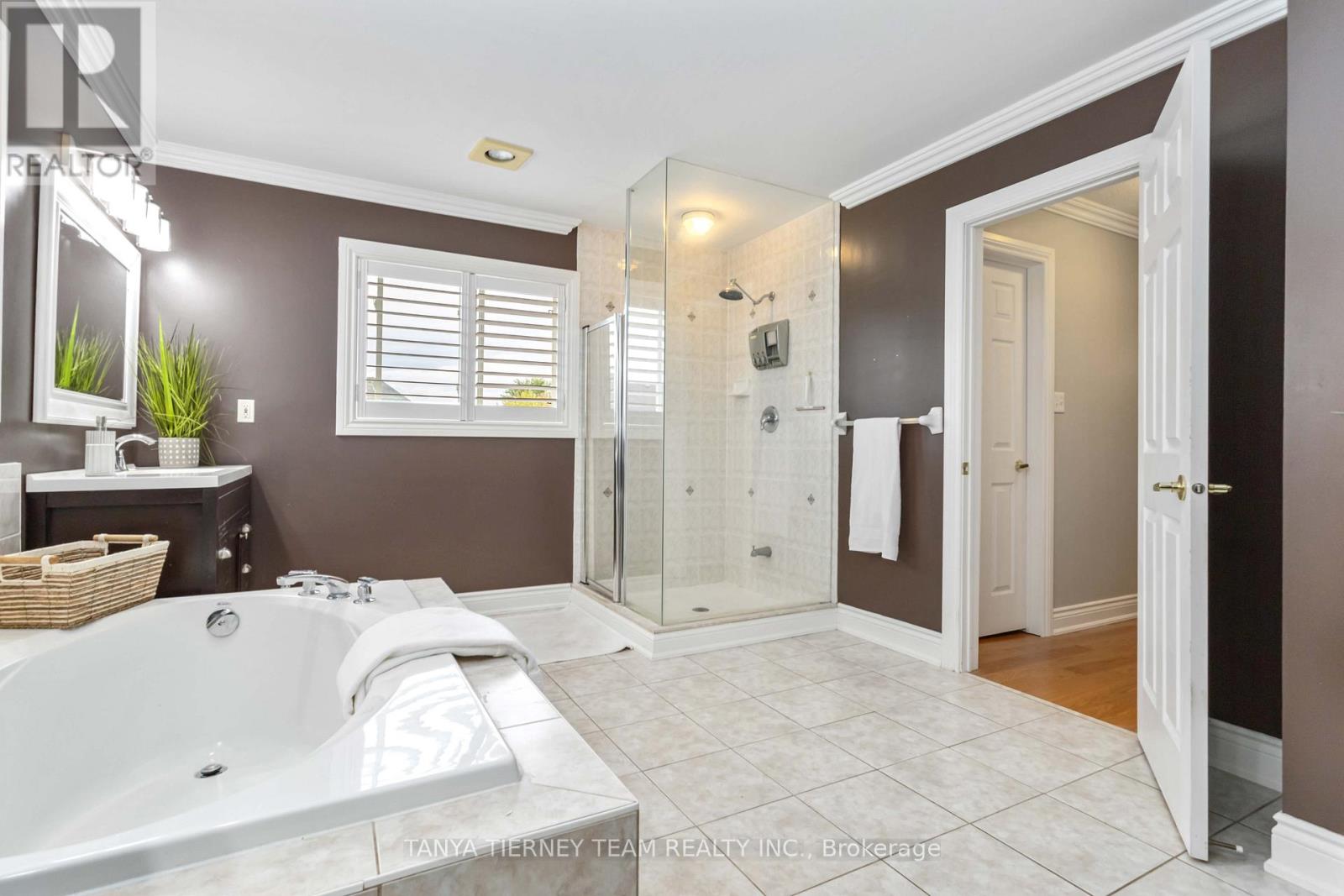 11 Claridge Crescent, Whitby (Taunton North), Ontario  L1R 3E2 - Photo 25 - E12394209
