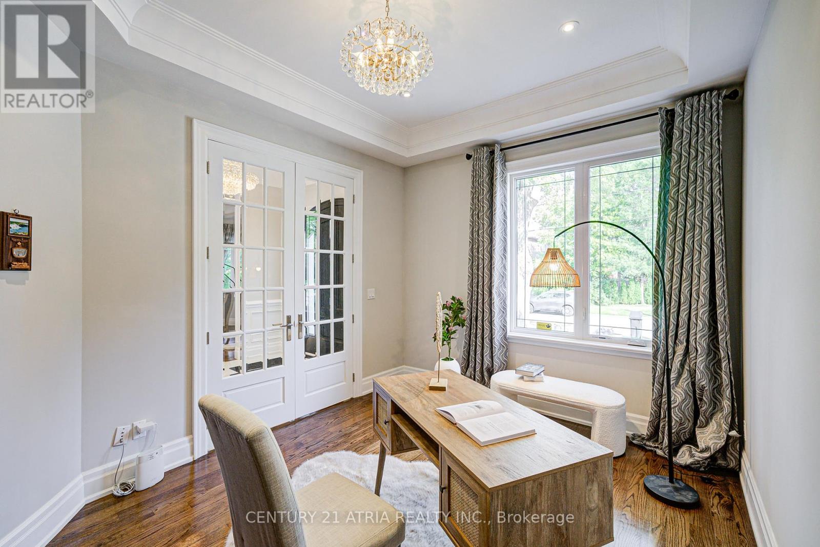 27 Tefley Road, Toronto, Ontario  M2M 1C5 - Photo 4 - C12392270