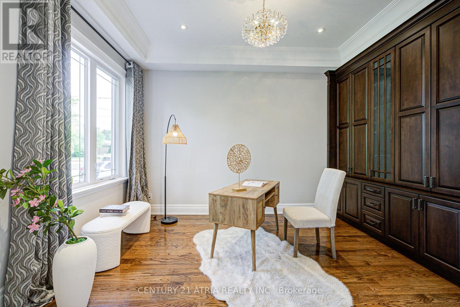 27 Tefley Road, Toronto, Ontario  M2M 1C5 - Photo 3 - C12392270