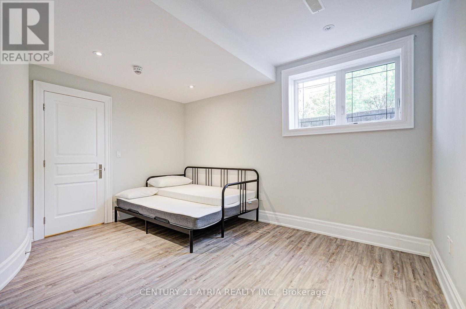 27 Tefley Road, Toronto, Ontario  M2M 1C5 - Photo 48 - C12392270